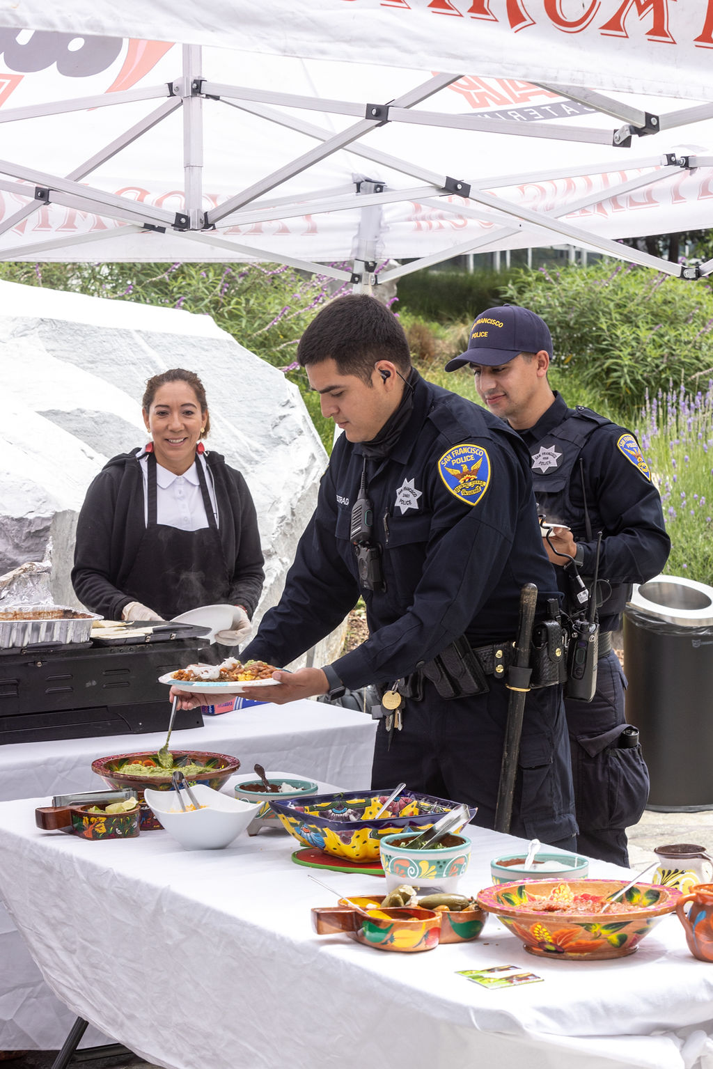 Police officers - tako bar